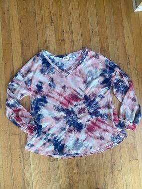 Bibi tie dye long sleeve top. V-neck. Great colors. Size large